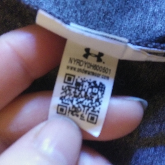 Bundle of 3 sweatshirts size small - Picture 12 of 12